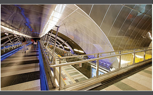 Estacion Metro Colon